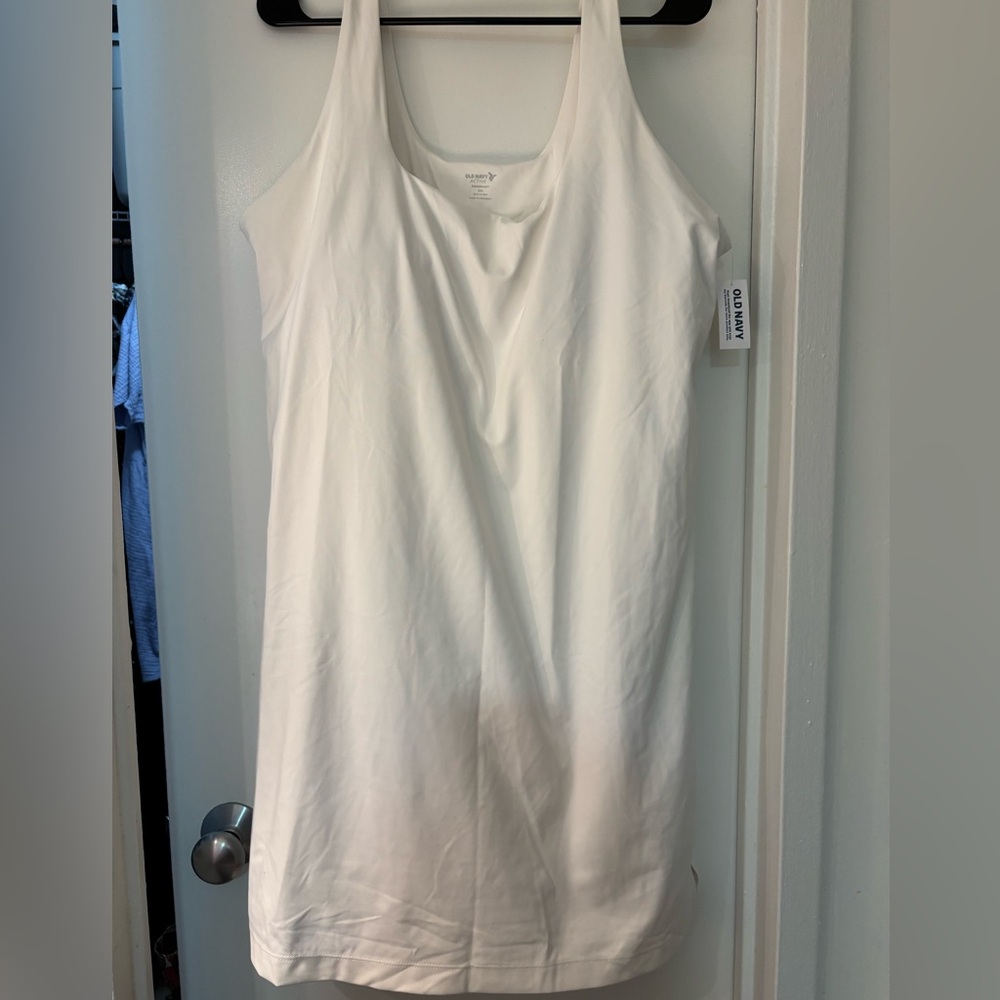 Old Navy Powersoft White Athletic Dress with Built In Shorts & Bra NWT XXL